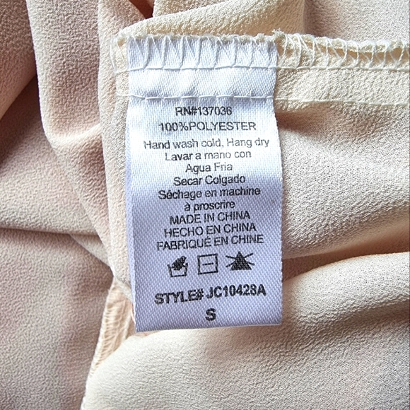 🌟3/$40 Sale! Paper Crane Nude Spaghetti Strap Sleeveless Layered Ruffled Blouse - Picture 7 of 7